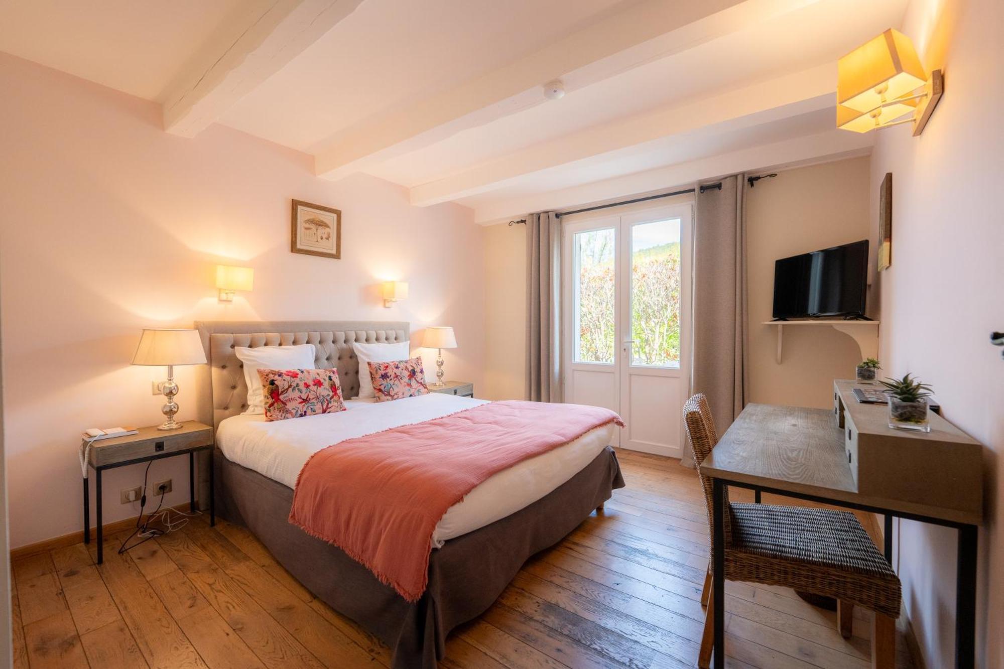 Hôtel Le Pré Saint Michel Manosque Esterno foto