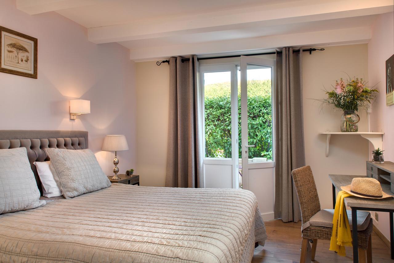Hôtel Le Pré Saint Michel Manosque Esterno foto